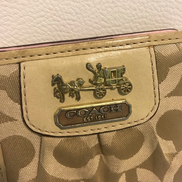 Coach Bi-fold Wallet - Picture 3 of 6
